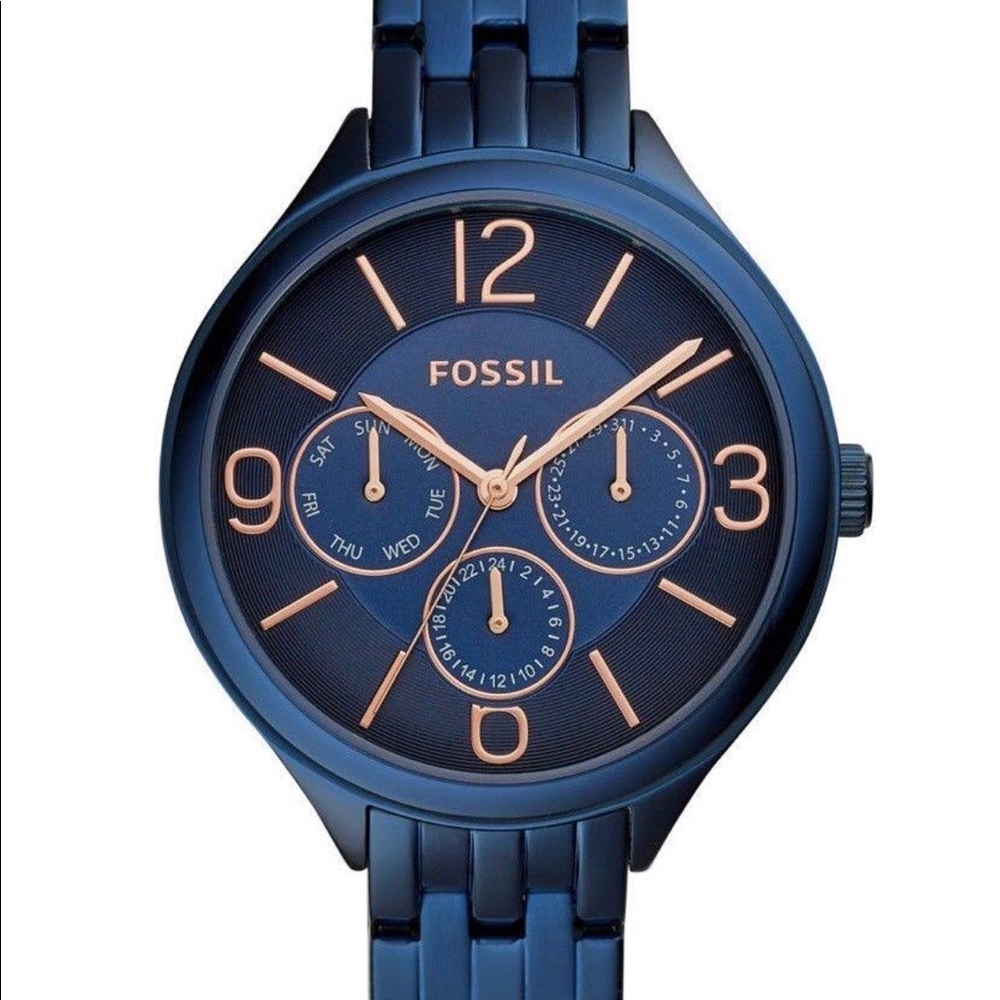 NWT Fossil watch WITH BOX